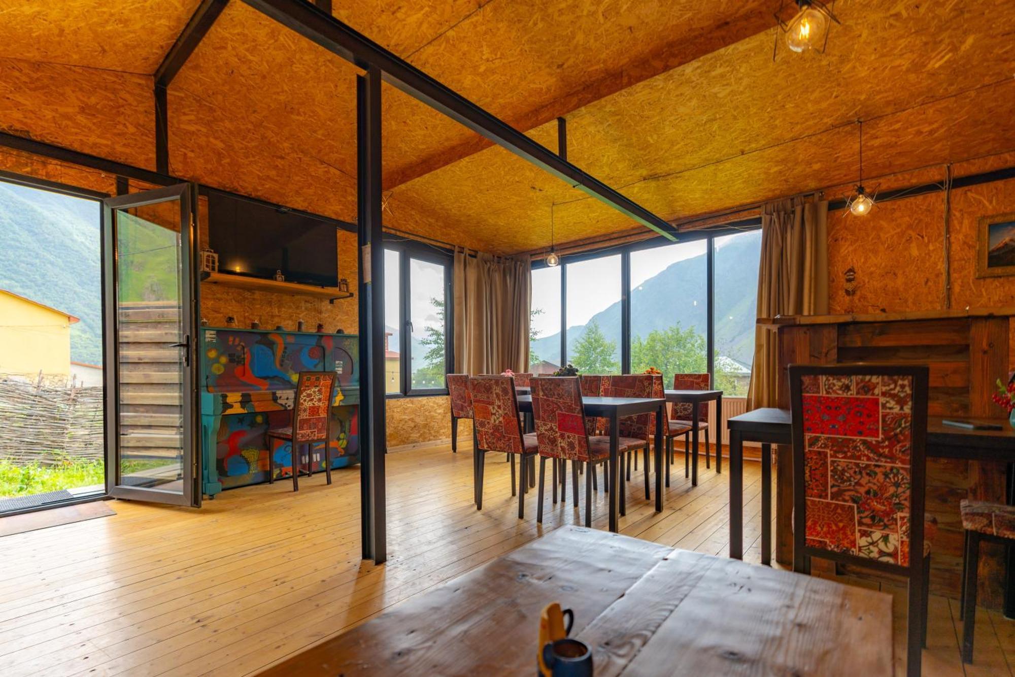 Kazbegi Cottages Ngoại thất bức ảnh
