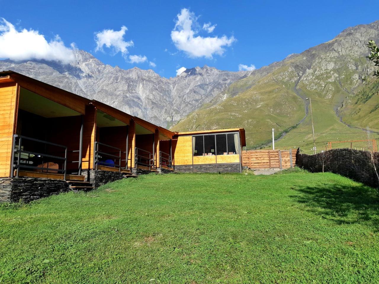 Kazbegi Cottages Ngoại thất bức ảnh